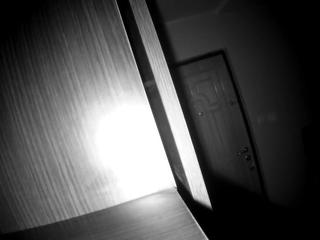 voyeurcam-charmhellen-kitchen